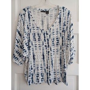 Tahari blue white tie-dye knit top M Vneck dolman sleeve tee beachy coastal boho